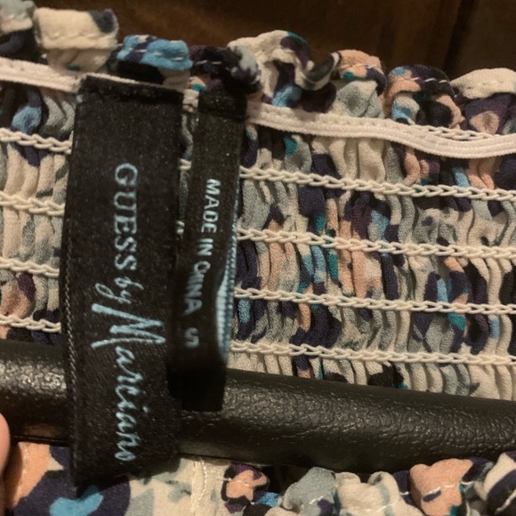 Marciano guess top with dynamite black pants - Picture 3 of 4